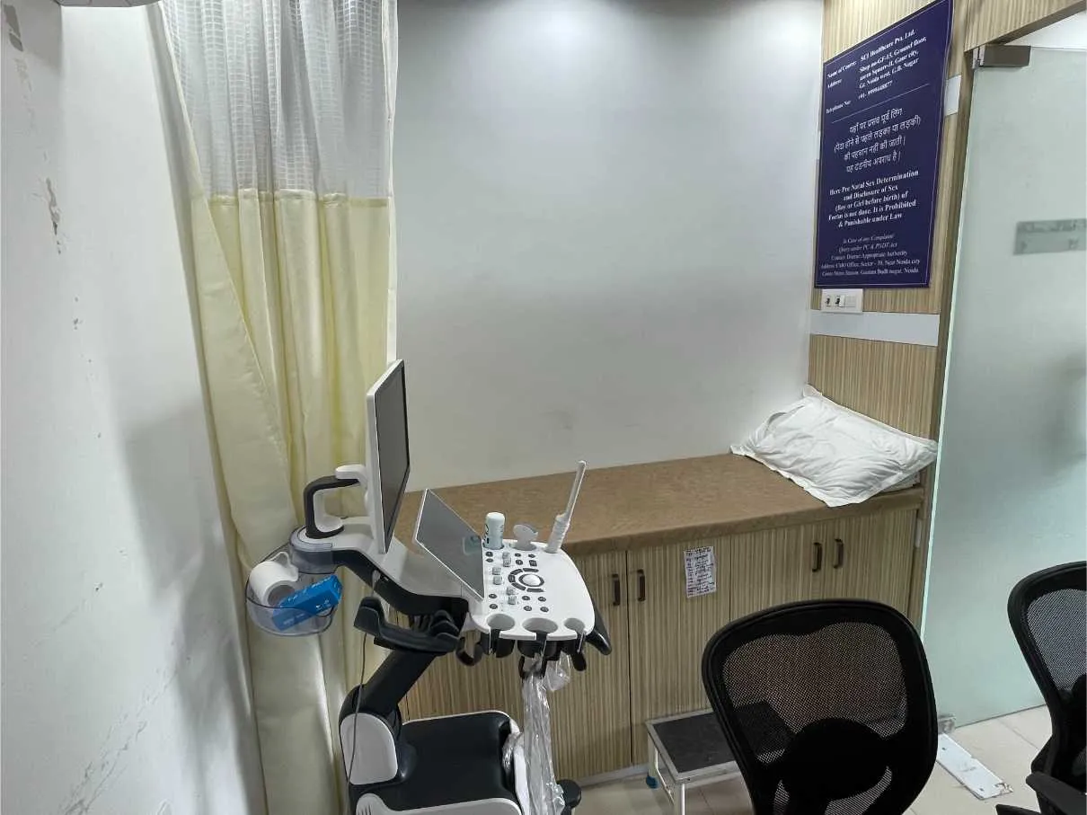 Ultrasound & examination room, Greater Noida West